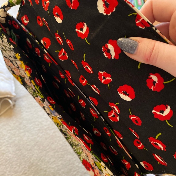 Vera Bradley Floral Baguette Bag - Picture 4 of 4